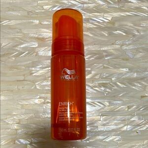 Wella Professionals Enrich Bouncy Foam